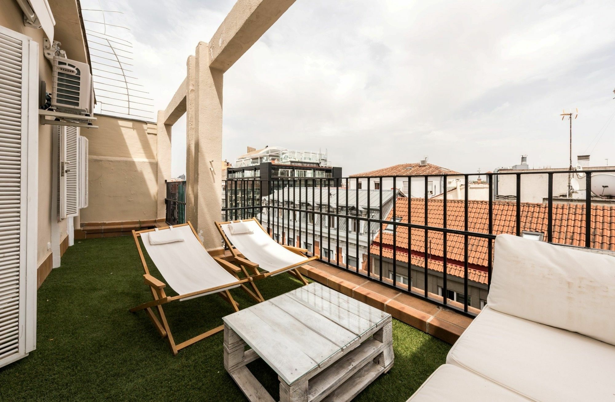 Gran Via Terrace City Center Madrid Exteriör bild